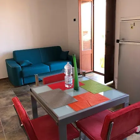 Amelia Pizzo Apartment