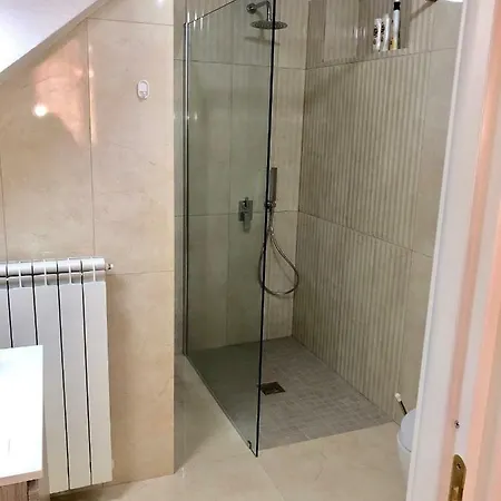 Amelia Pizzo Apartment